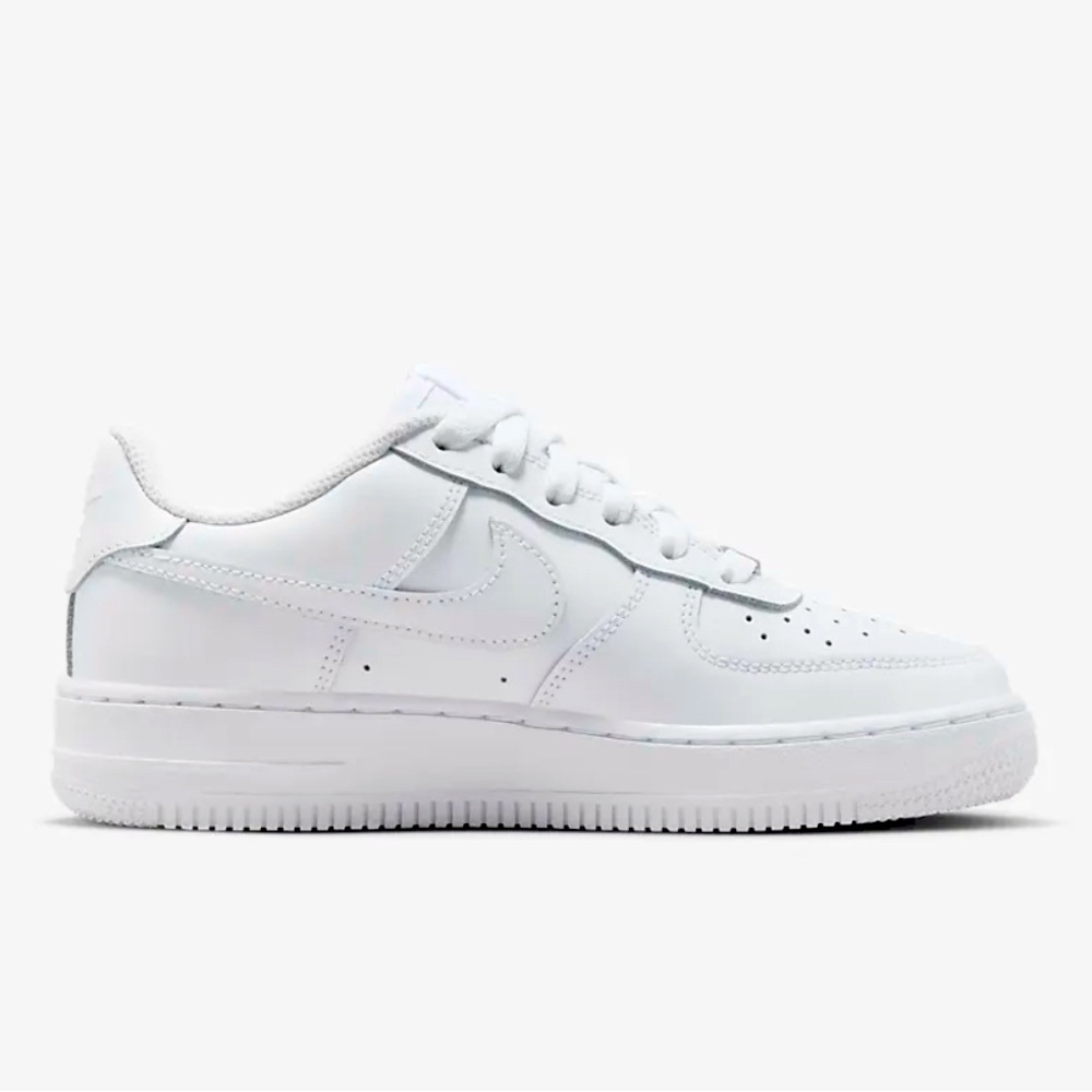 100% Authentic Nike Air Force 1 LE
Big Kids' Shoes US Size 4y Juniors preowned